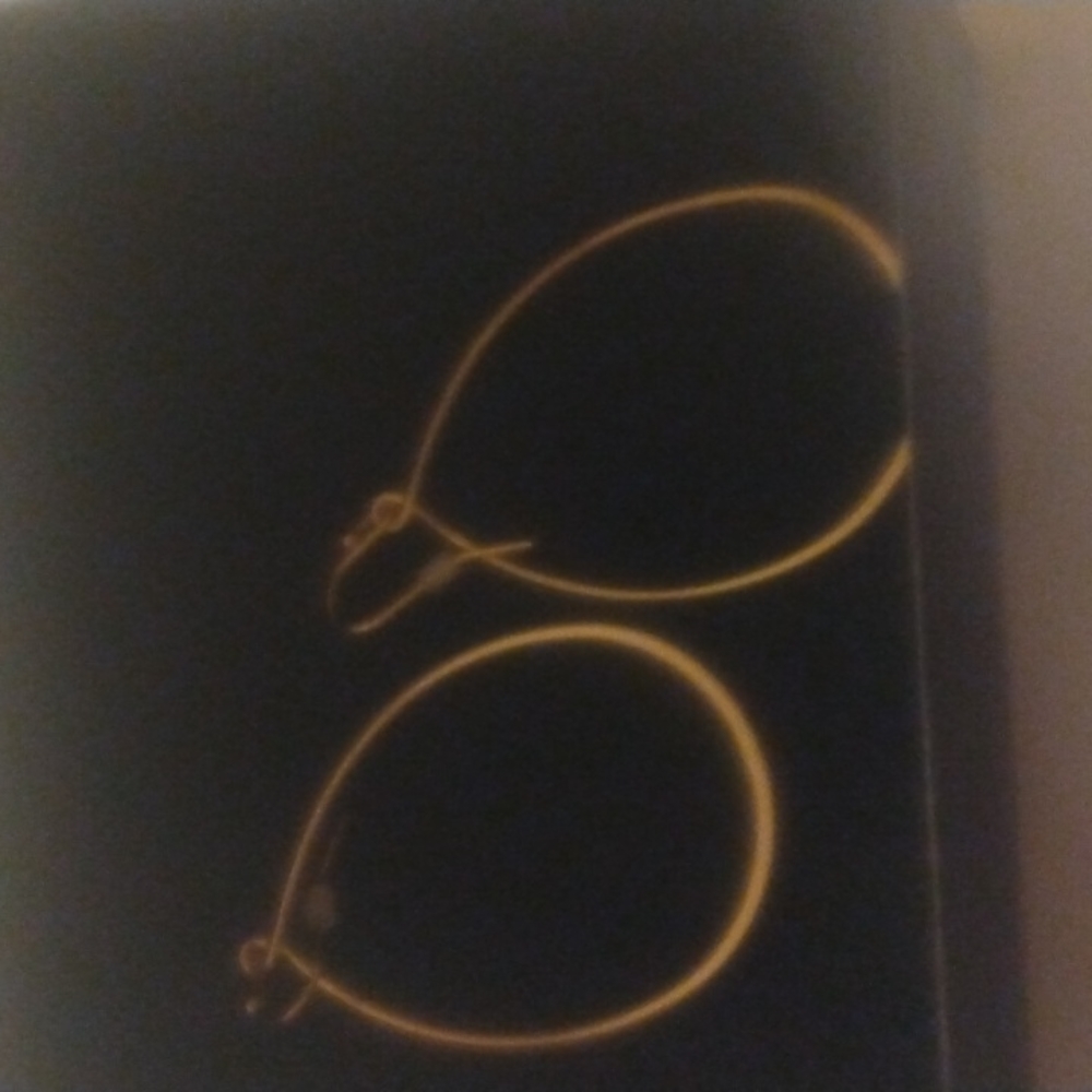 Earring - Picture 4 of 4
